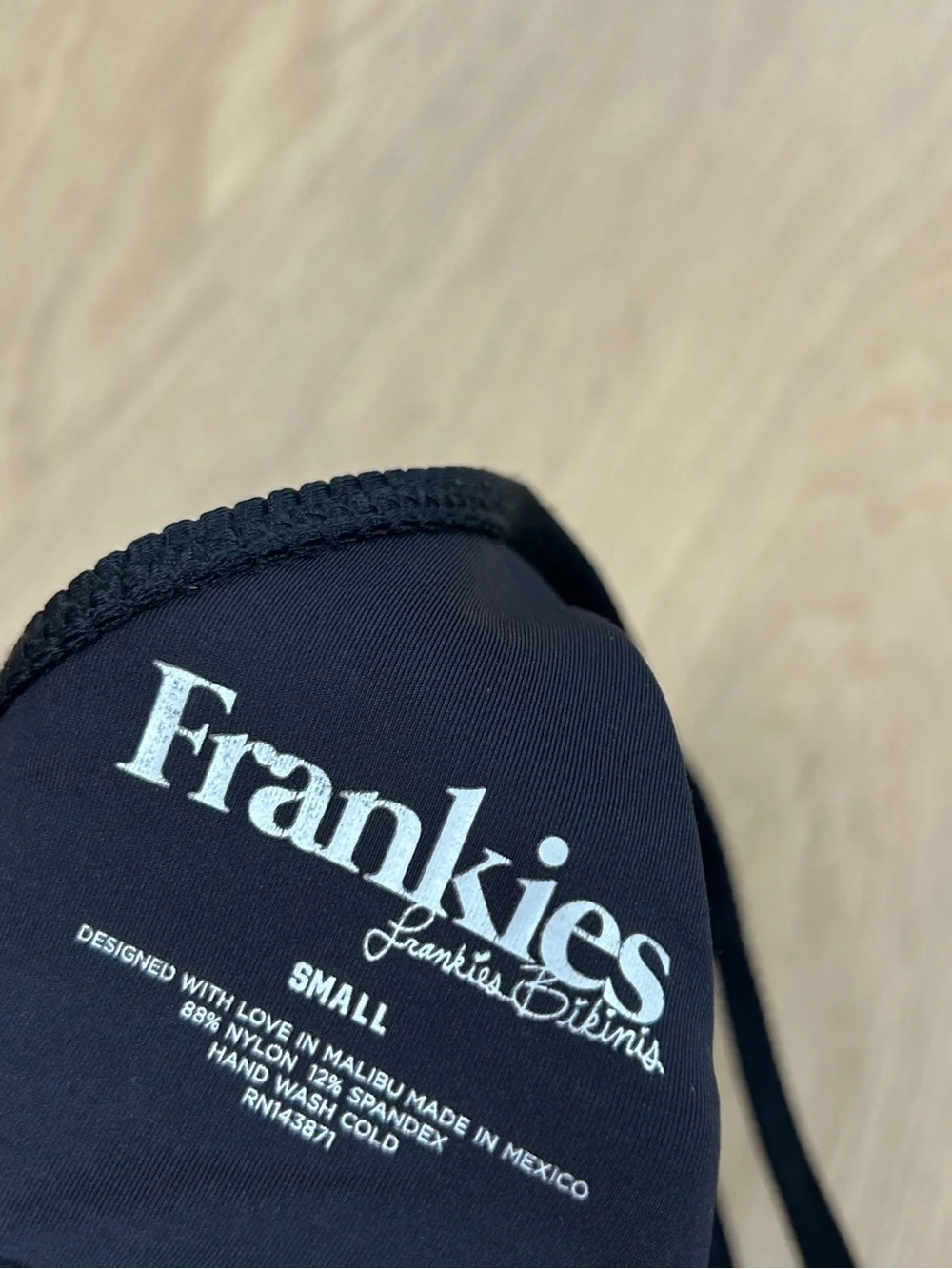 Frankie’s Bikinis Cole Ribbed Cut Out Bikini Top S